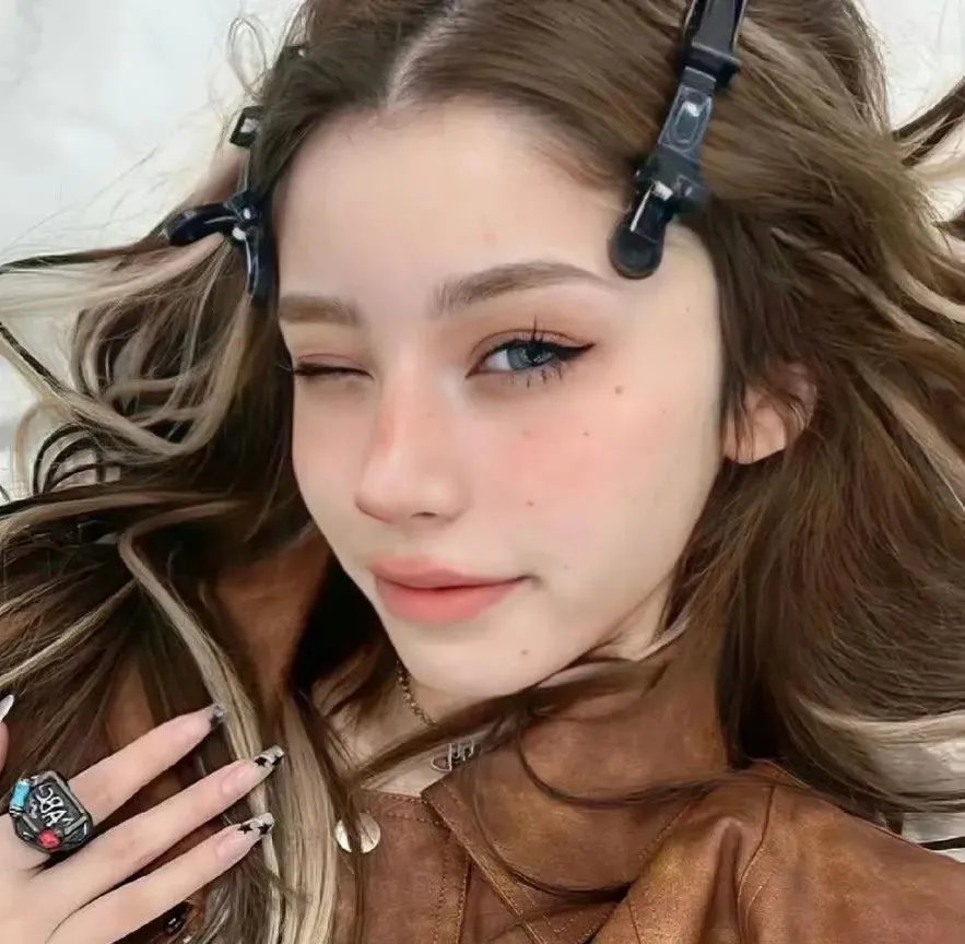厕所的圣母像